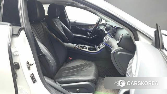 Mercedes-Benz CLS-Class C257 2019 Белый из Кореи, фото 2