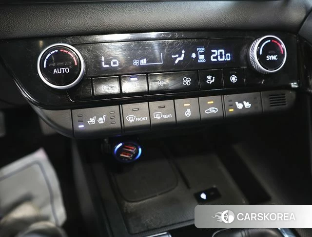 Hyundai The New Avante (CN7) 2023 Черный из Кореи, фото 2