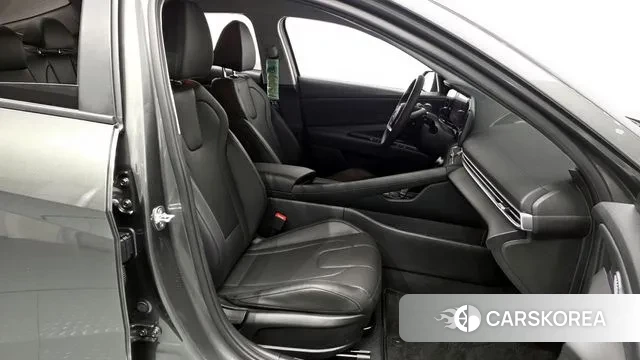 Hyundai The New Avante (CN7) 2024 Серый из Кореи, фото 2