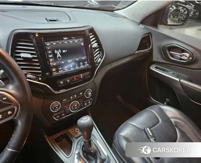 Jeep Cherokee (KL) 2021 Черный из Кореи, фото 2