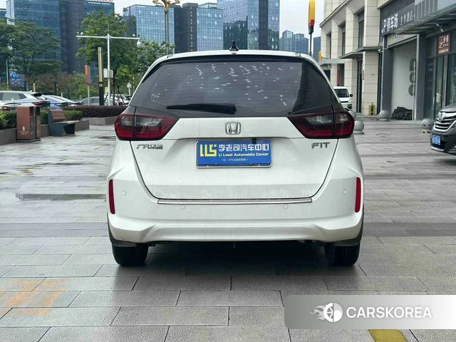 Honda Fit 2022 Белый из Китая, фото 2