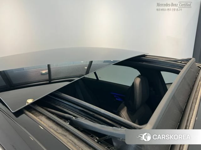 Mercedes-Benz C-Class W206 2024 Черный из Кореи, фото 2