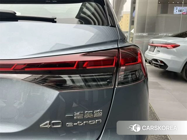 Audi Q4 e-tron 2024 Синий из Китая, фото 2