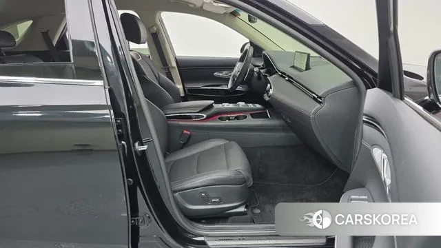 Genesis GV70 2022 Черный из Кореи, фото 2