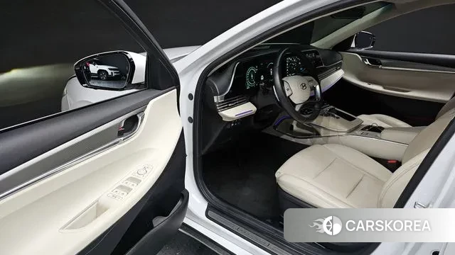 Hyundai The New Grandeur IG Hybrid 2021 Белый из Кореи, фото 2
