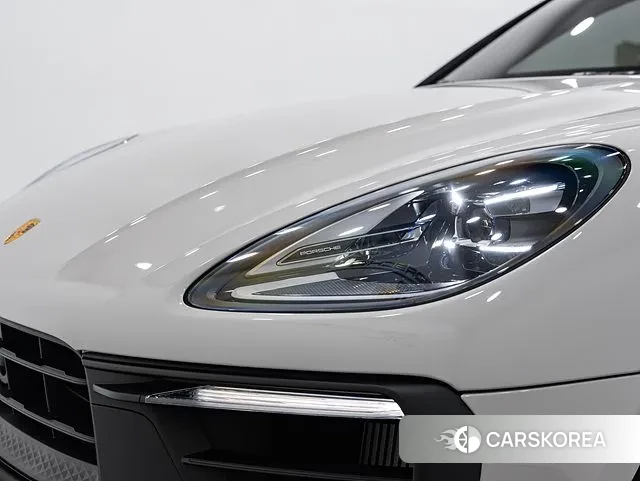 Porsche Macan 2023 Жемчужный цвет из Кореи, фото 2