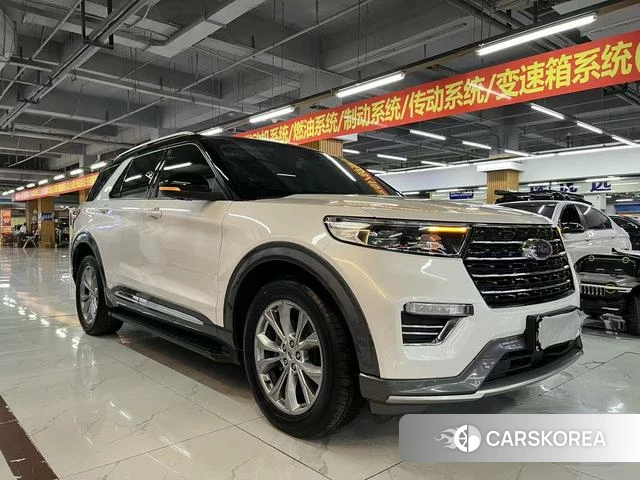 Ford Explorer 2021 Белый из Китая, фото 2