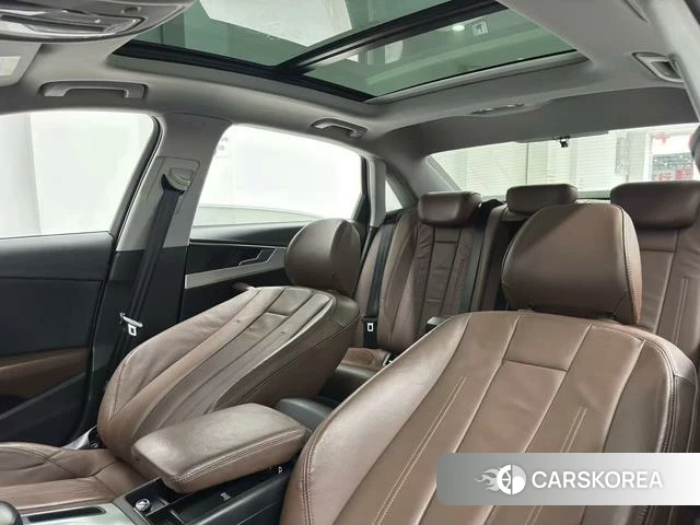 Audi A4L 2019 Белый из Китая, фото 2
