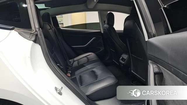 Tesla Model 3 2022 Белый из Кореи, фото 2