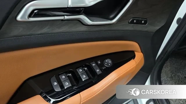 Kia Sportage 5th Generation 2024 Белый из Кореи, фото 2