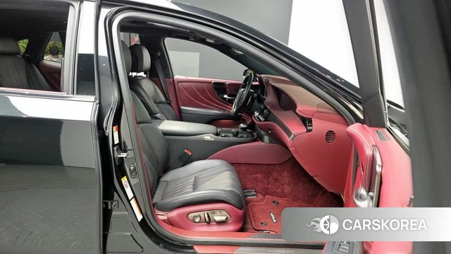 Lexus LS500h 5th generation 2018 Черный из Кореи, фото 2