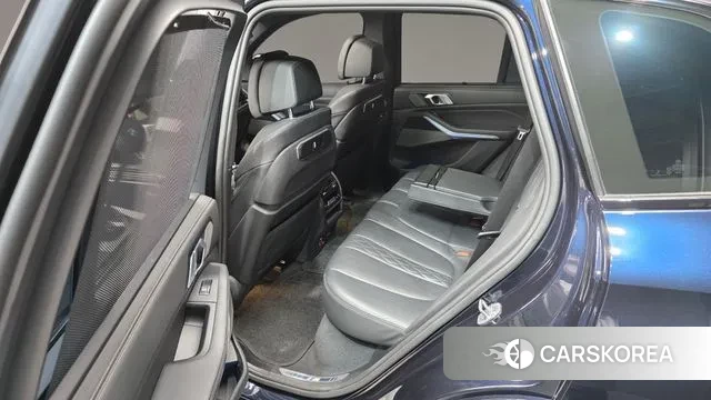 BMW X5 (G05) 2023 Черный из Кореи, фото 2