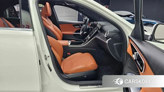 Mercedes-Benz C-Class W206 2022 Белый из Кореи, фото 2