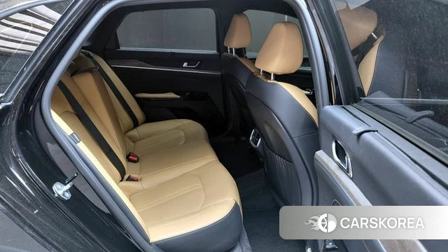 Kia K5 3rd generation 2023 Черный из Кореи, фото 2