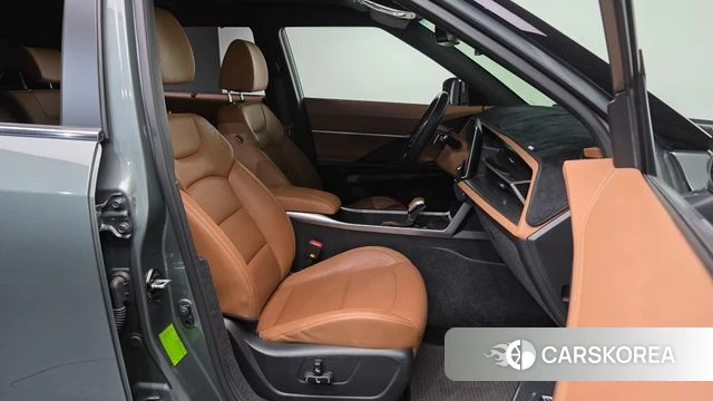 Ssangyong Torres 2022 Темно-зеленый из Кореи, фото 2