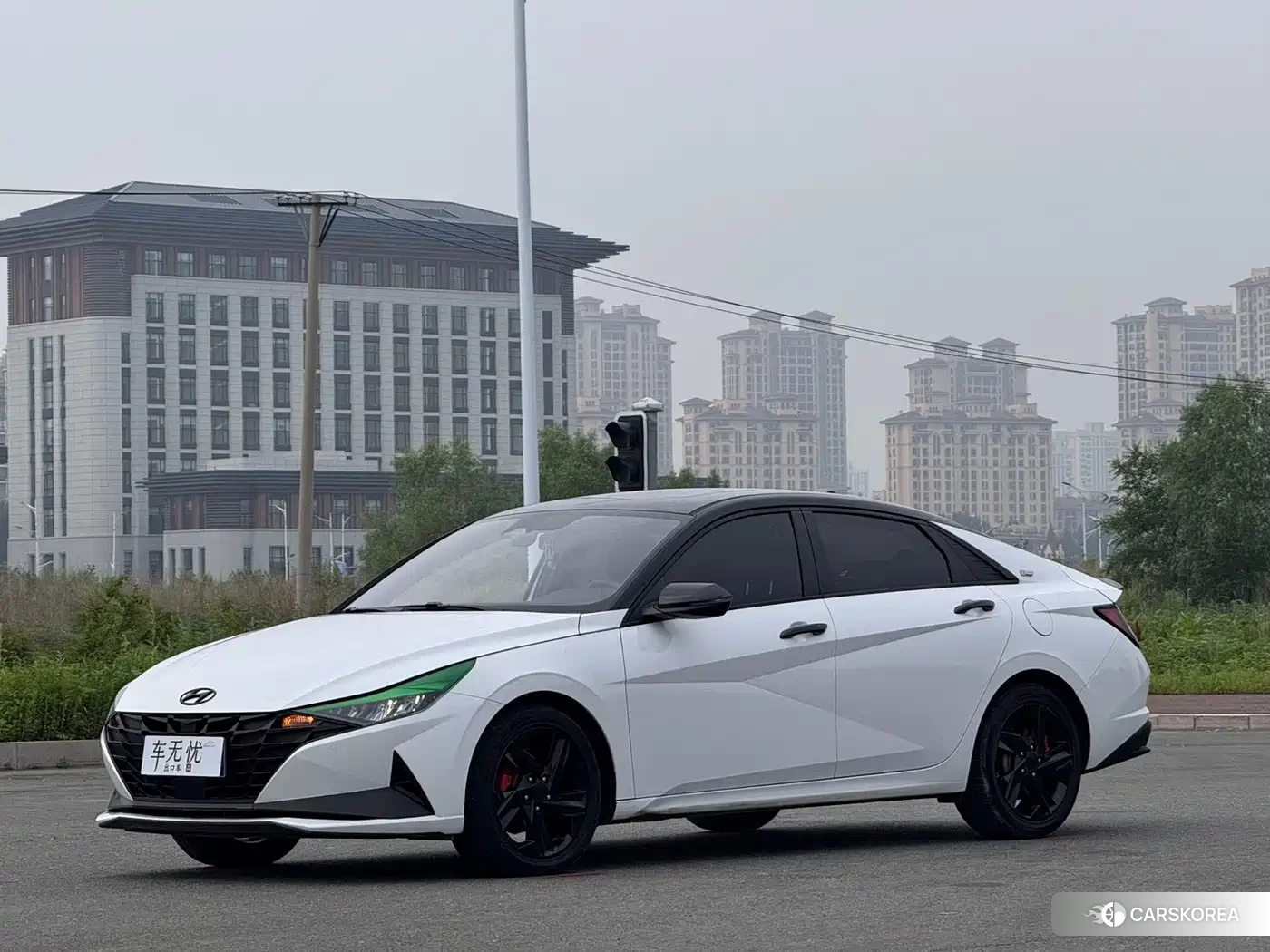 Hyundai Elantra 2022 Белый из Китая, фото 2