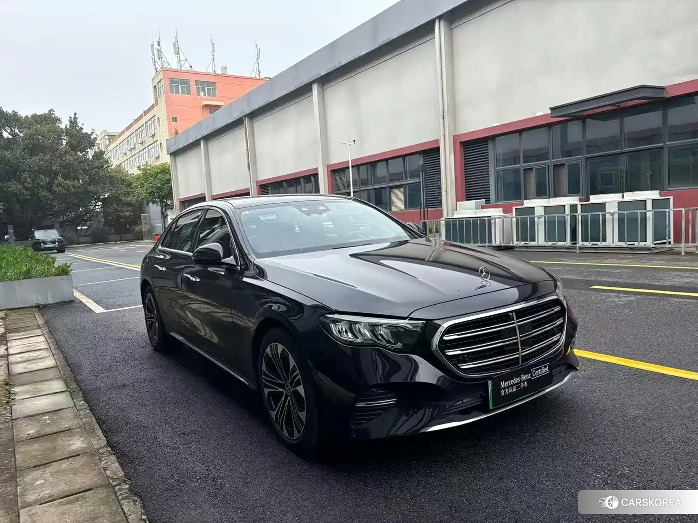 Mercedes-Benz E-Class 2024 Черный из Китая, фото 2