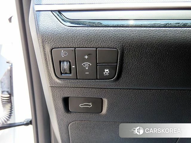 Kia The New K5 3rd generation 2025 Белый из Кореи, фото 2