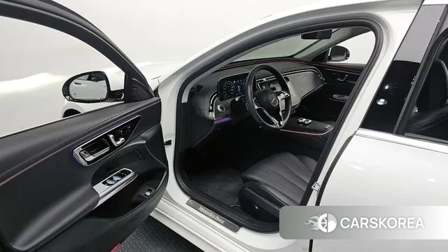 Mercedes-Benz E-Class W214 2024 Белый из Кореи, фото 2