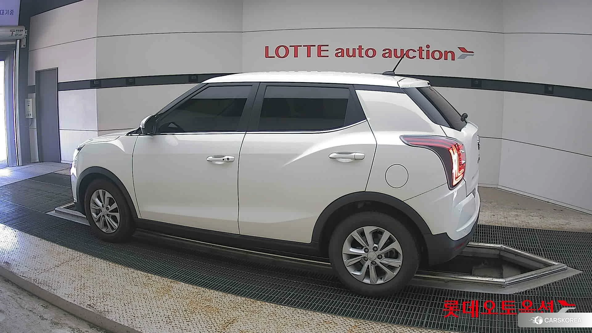 SsangYong Tivoli 2021 Grand White из Кореи, фото 2