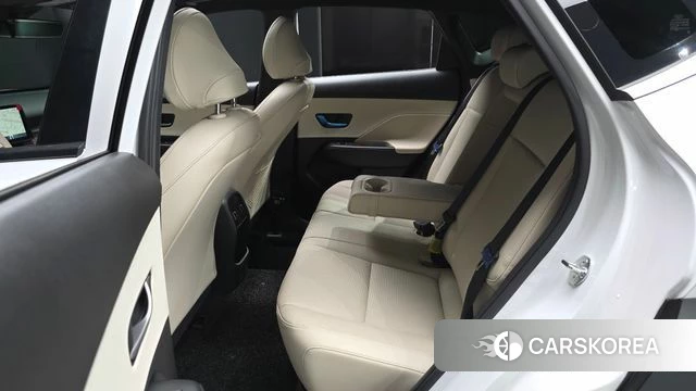 Hyundai Kona (SX2) 2023 Белый из Кореи, фото 2