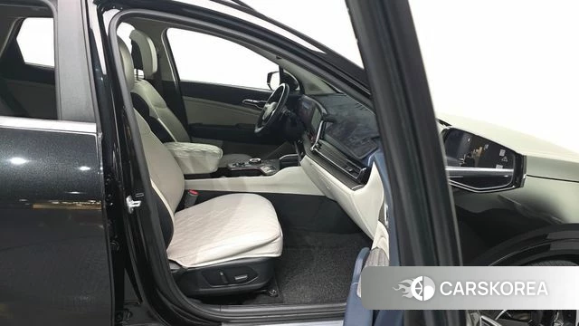 Kia Sportage 5th Generation 2022 Черный из Кореи, фото 2