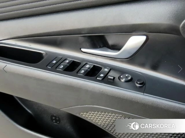 Hyundai Avante Hybrid (CN7) 2021 Серебристо-серый из Кореи, фото 2