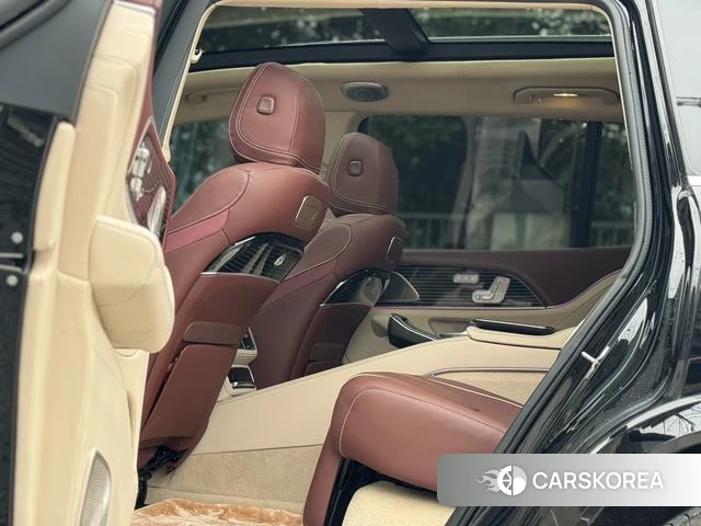 Mercedes-Benz GLS 2024 Черный из Китая, фото 2
