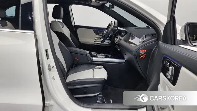 Mercedes-Benz GLA - Class H247 2020 Белый из Кореи, фото 2