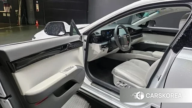 Hyundai Grandeur Hybrid (GN7) 2023 Белый из Кореи, фото 2