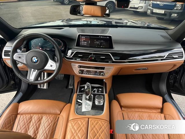 BMW 7 Series (G11) 2019 Черный из Кореи, фото 2