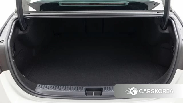 Mercedes-Benz E-Class W214 2025 Белый из Кореи, фото 2