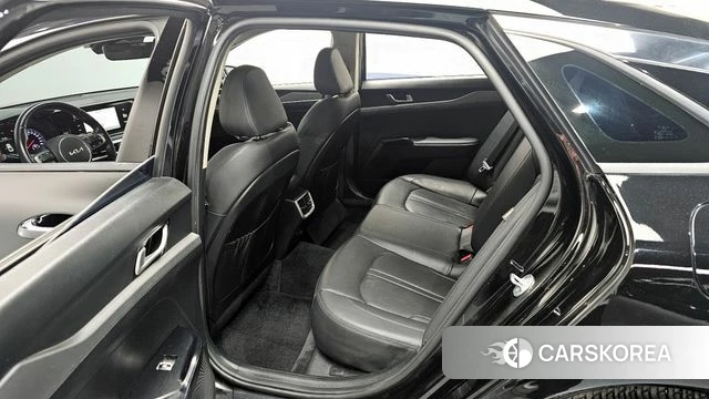 Kia K5 3rd generation 2023 Черный из Кореи, фото 2