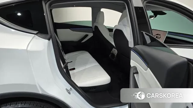 Tesla Model Y 2025 Белый из Кореи, фото 2