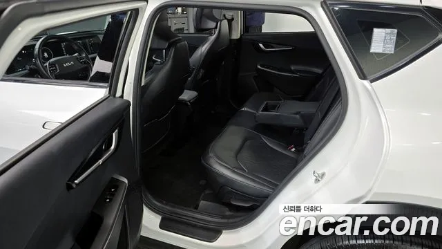 Kia EV6 2022 Белый из Кореи, фото 2