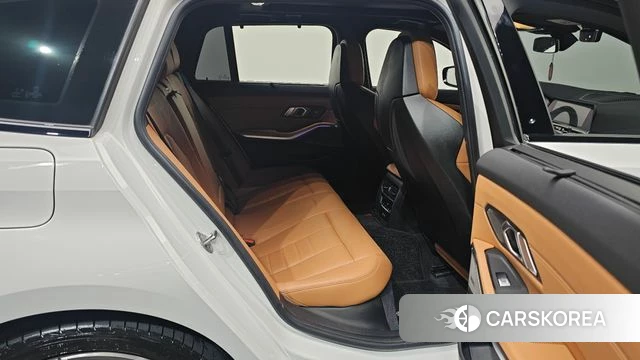 BMW 3 Series (G20) 2022 Белый из Кореи, фото 2