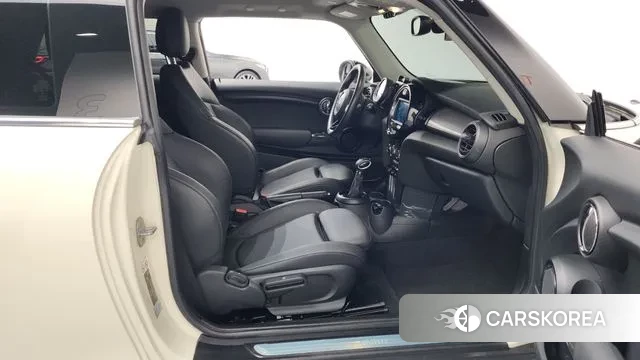 Mini Cooper 2019 Белый из Кореи, фото 2