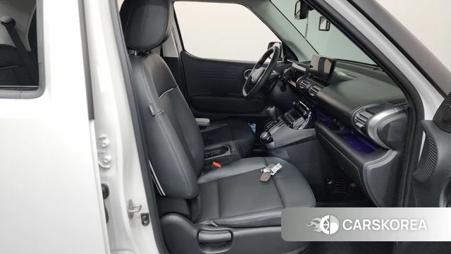 Hyundai The New Casper 2025 Белый из Кореи, фото 2