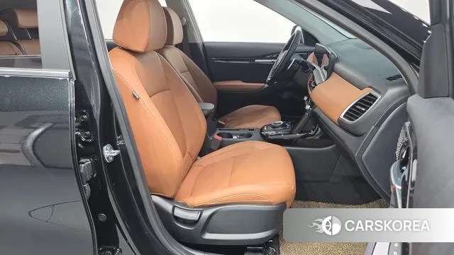 Kia The New Seltos 2023 Черный из Кореи, фото 2