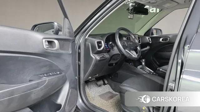 Hyundai Venue 2021 Серый из Кореи, фото 2