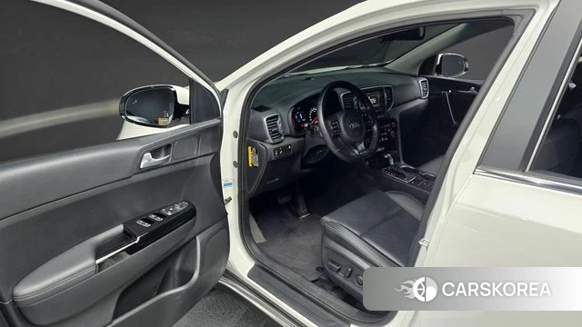 Kia Sportage 4th Generation 2018 Белый из Кореи, фото 2