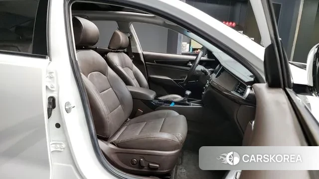 Kia Come New K7 2018 Белый из Кореи, фото 2