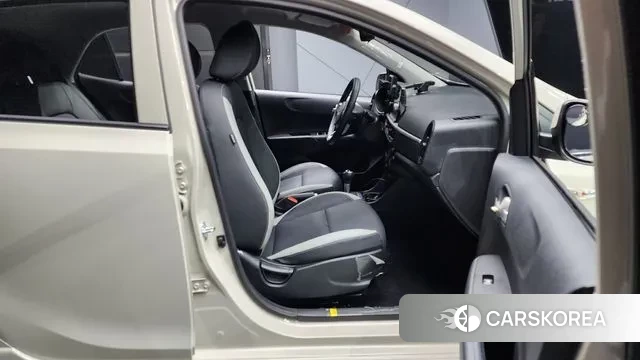 Kia Morning Urban (JA) 2023 Жемчужный цвет из Кореи, фото 2