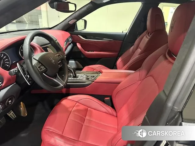 Maserati Levante 2023 Серый из Кореи, фото 2