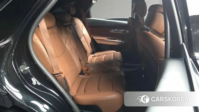 Genesis GV70 2021 Черный из Кореи, фото 2