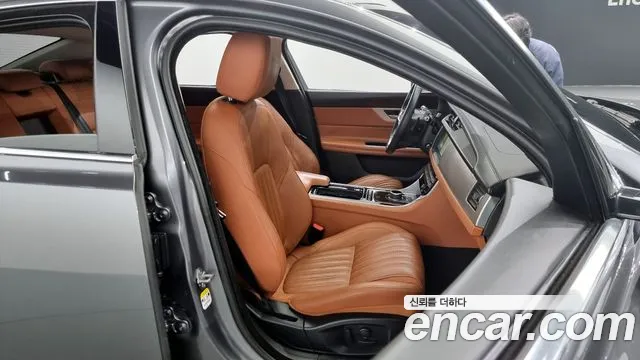 Jaguar XF (X260) 2018 Серый из Кореи, фото 2