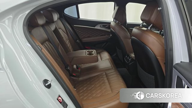 Genesis G70 2019 Светло-серебряный цвет из Кореи, фото 2