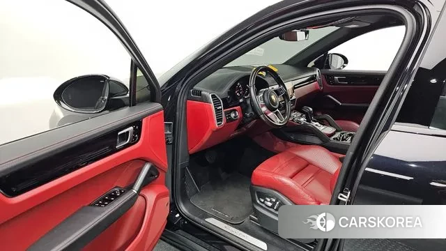 Porsche Cayenne (PO536) 2021 Черный из Кореи, фото 2