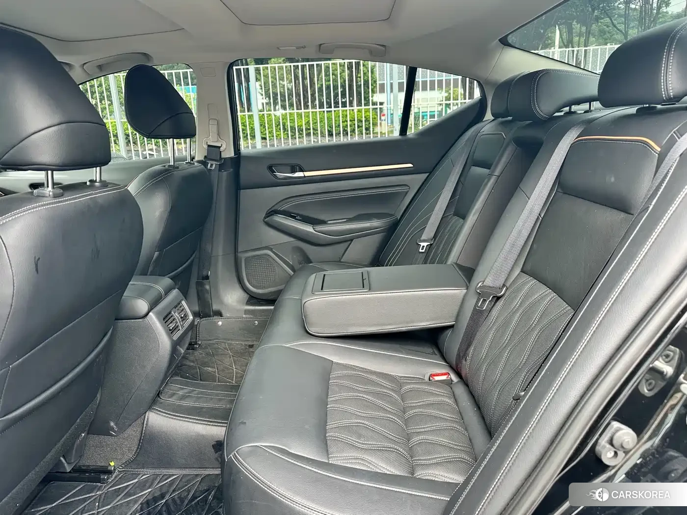 Nissan Altima 2024 Черный из Китая, фото 2