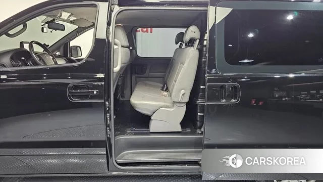 Hyundai The New Grand Starex 2019 Черный из Кореи, фото 2